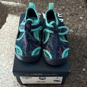OshKosh B'gosh Kids' Navy and Aqua Dinosaur Aquatic Shoes toddler 6